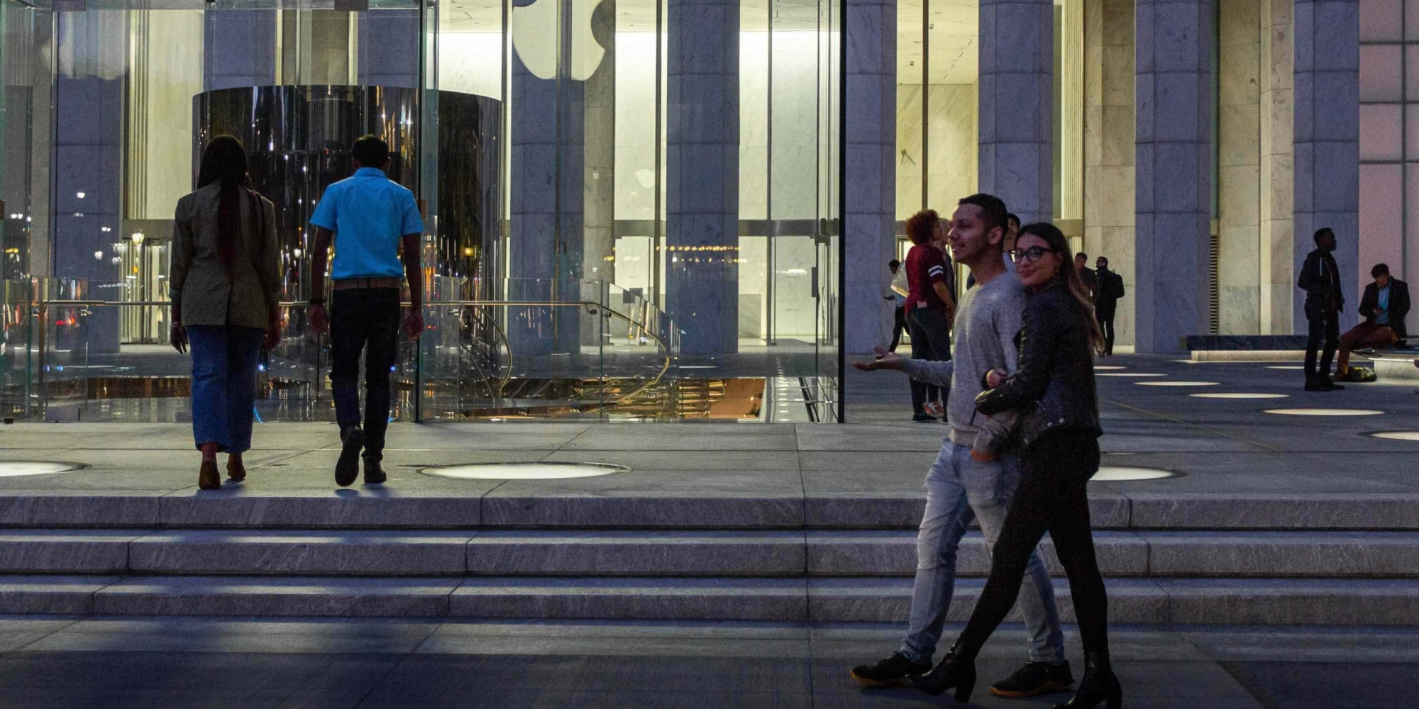 apple_fifth_ave_plaza_scene_3 apple_fifth_ave_plaza_scene_3