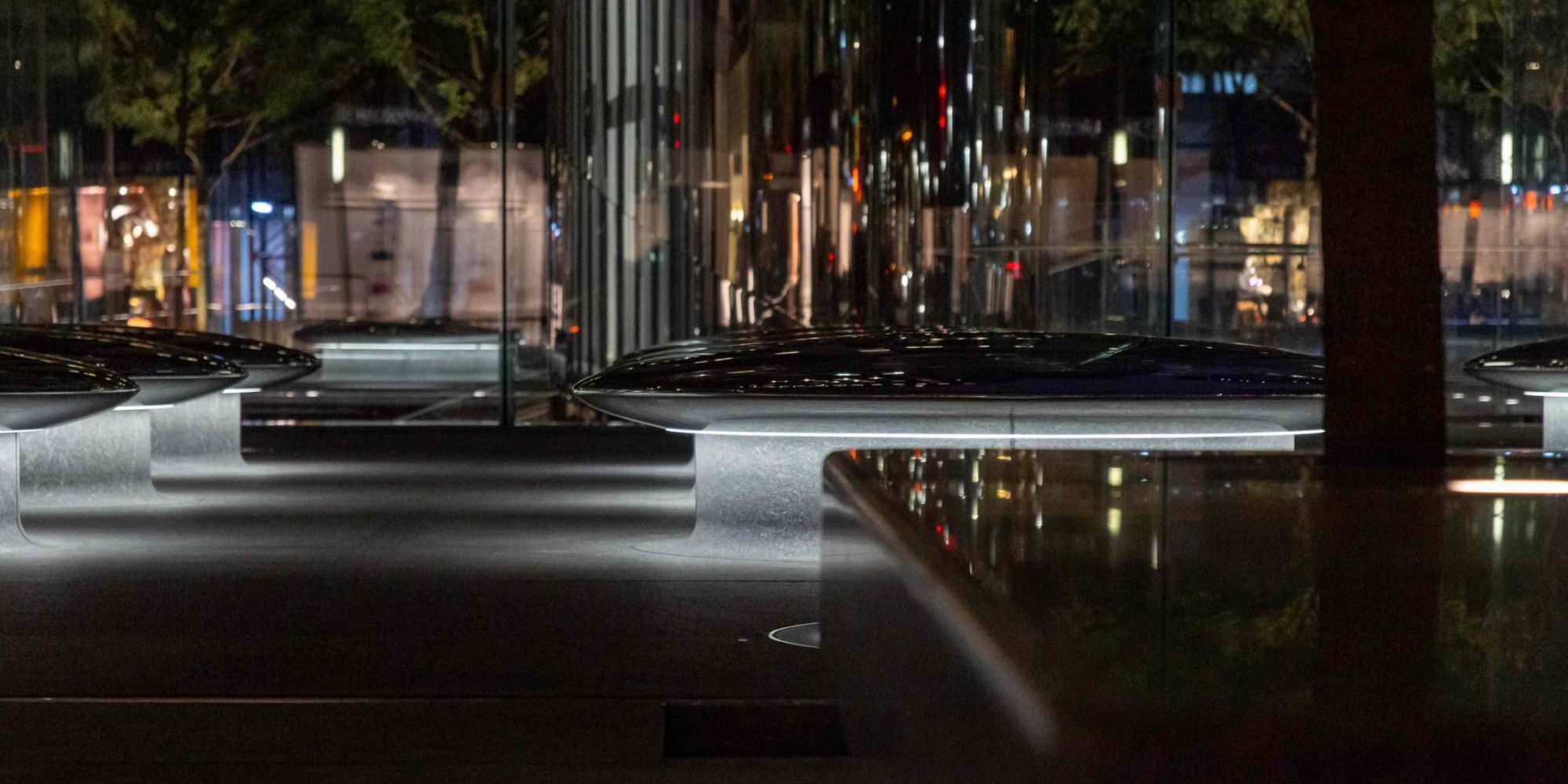 apple_fifth_ave_sky_lens_ambient apple_fifth_ave_sky_lens_ambient